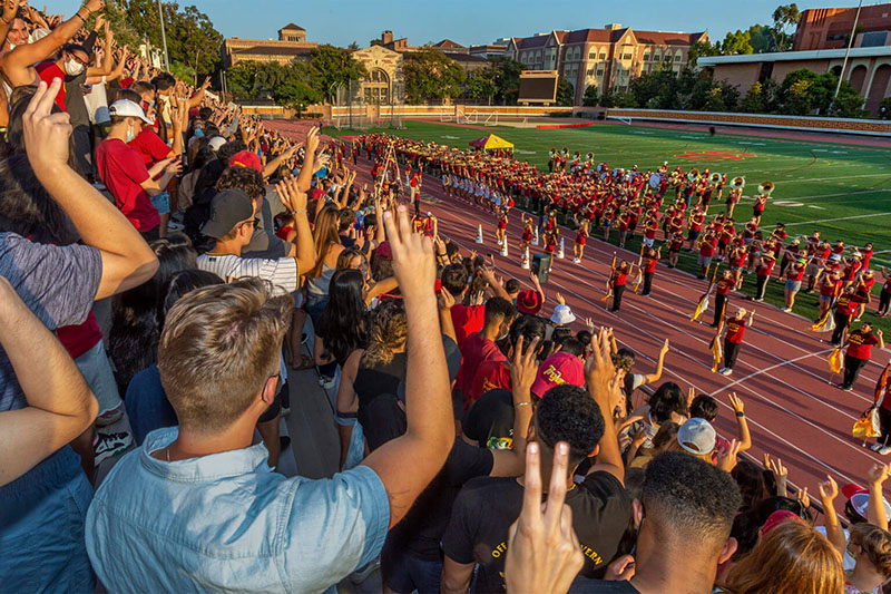 南加州大学校园健康与教育办公室为学生增强联系、营建社区